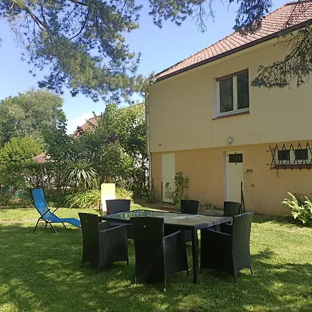 100 M Du Touquet Entre Foret Et *